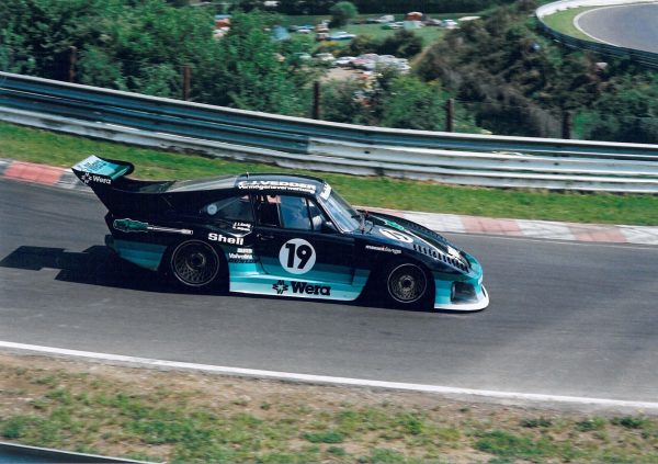 80-Jahre-Ekkehard-Zimmermann-dp-Motorsport-1979-Kremer-Porsche-935-K3-009-0003-Edgar-Doeren-1.jpg