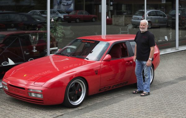 80-Jahre-Ekkehard-Zimmermann-dp-Motorsport-1992-Porsche-944-Cargo-Strassenausfuehrung.jpg